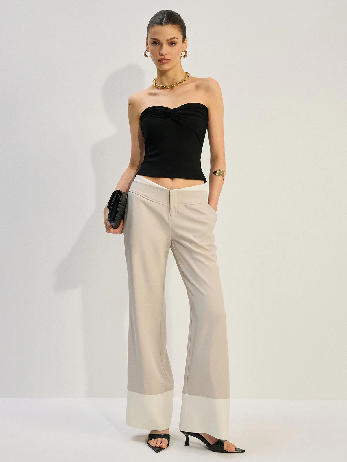 Twist-Front Strapless Top - Takermore