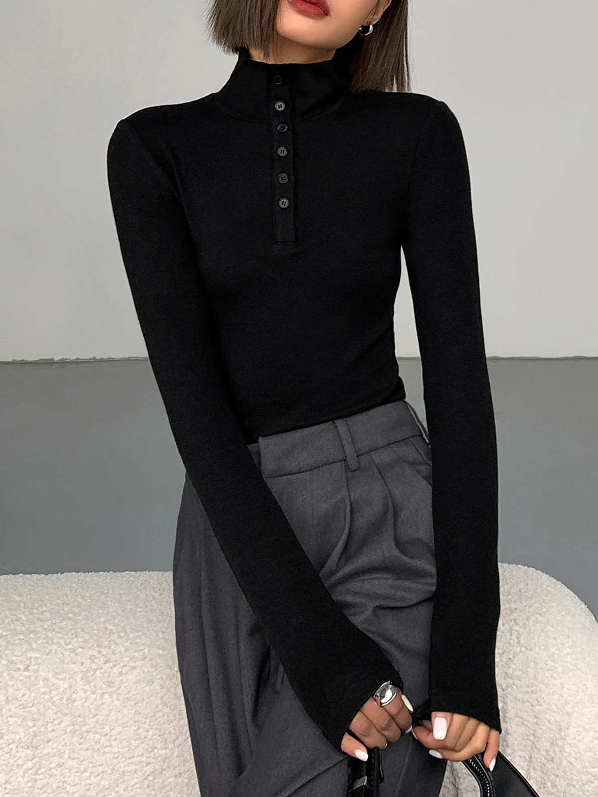 Slinky Button-up Long Sleeve Shirt - Takermore