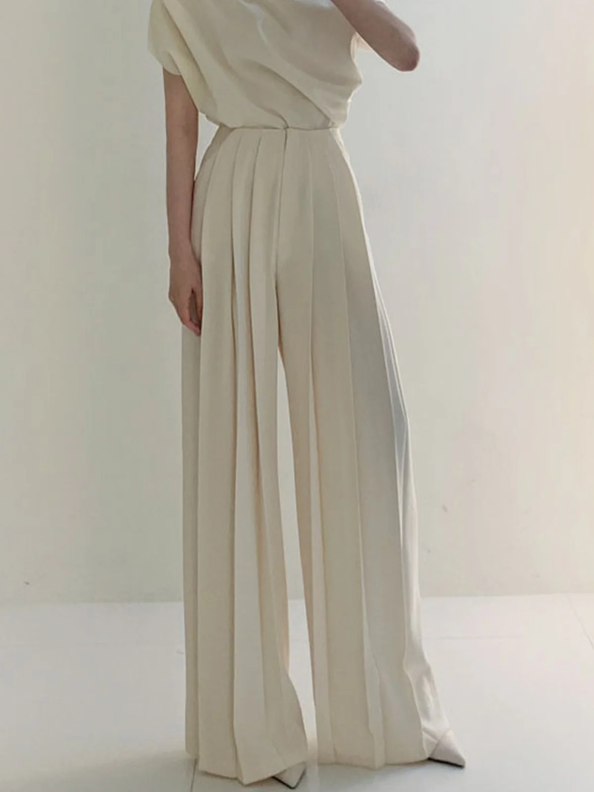 Pleated High Waist Wide Leg Pants - Takermore