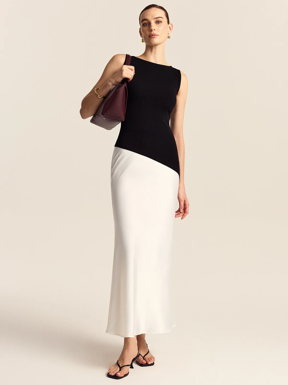 Asymmetric Hem Boat Neck Sleeveless Knit Top - Takermore