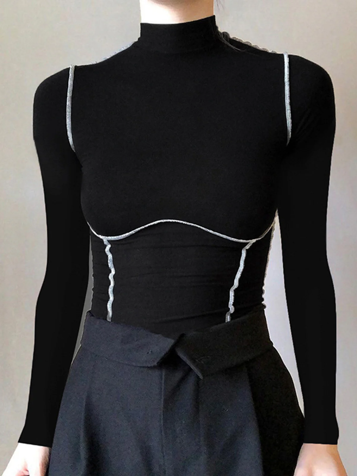 Contrast Trim Mock Neck Long Sleeve Top - Takermore