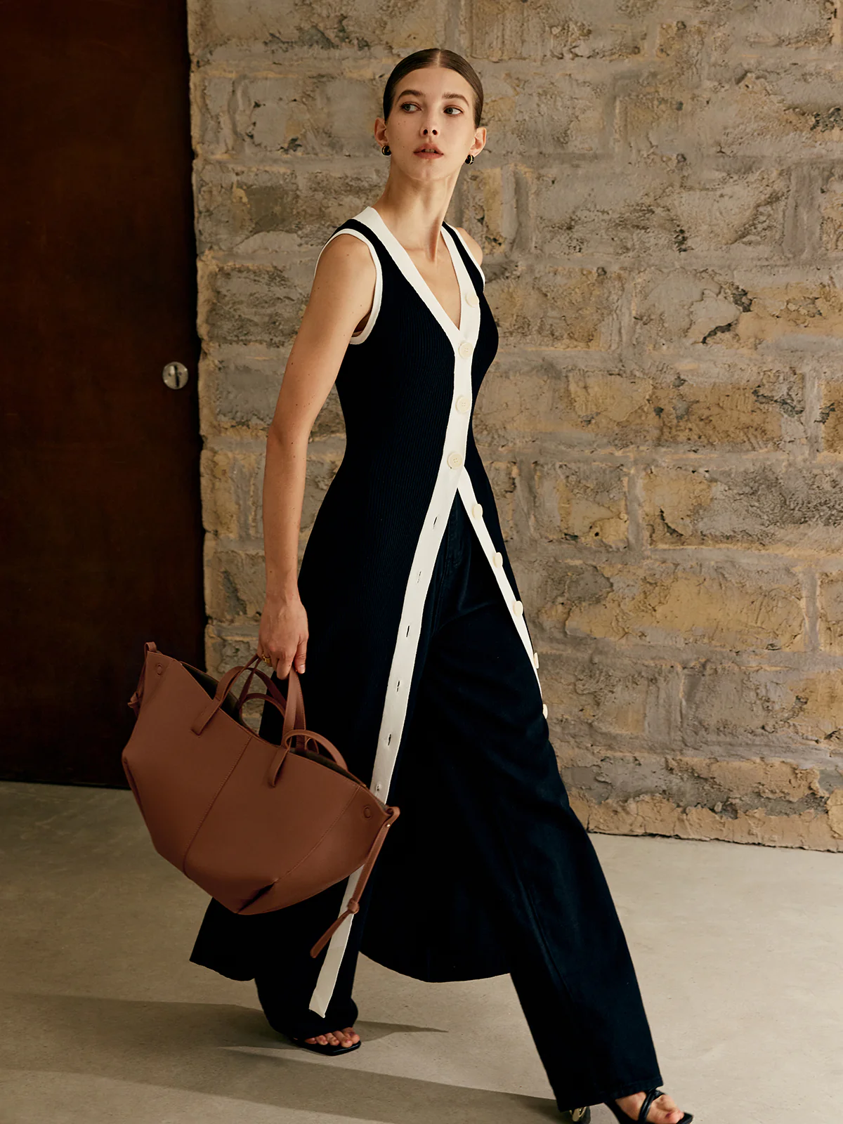 Contrast Trim Button Sweater Tank Dress - Takermore