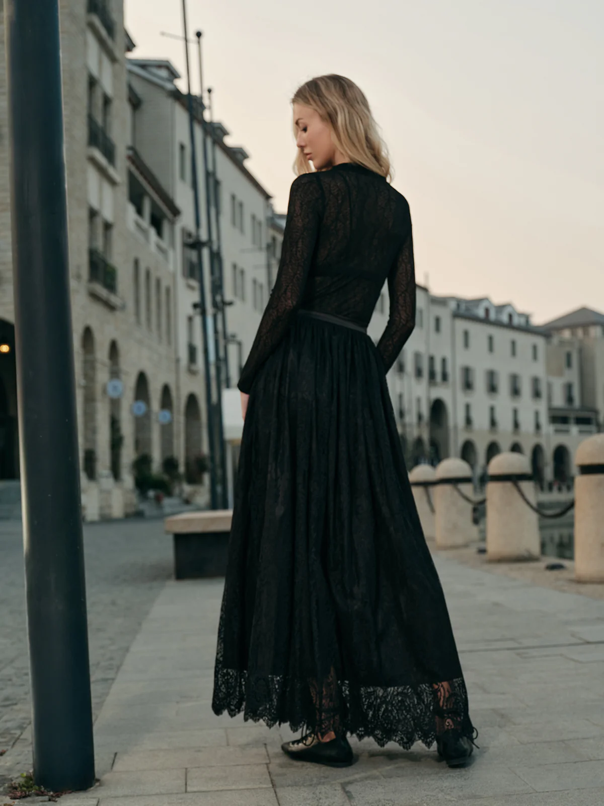 Lace Embroidered A-Line Skirt - Takermore