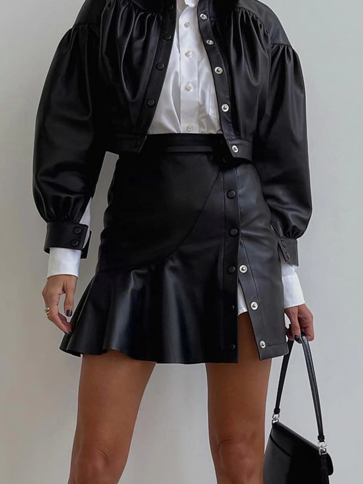 Ruffle Button Clasp PU Leather Skirt - Takermore