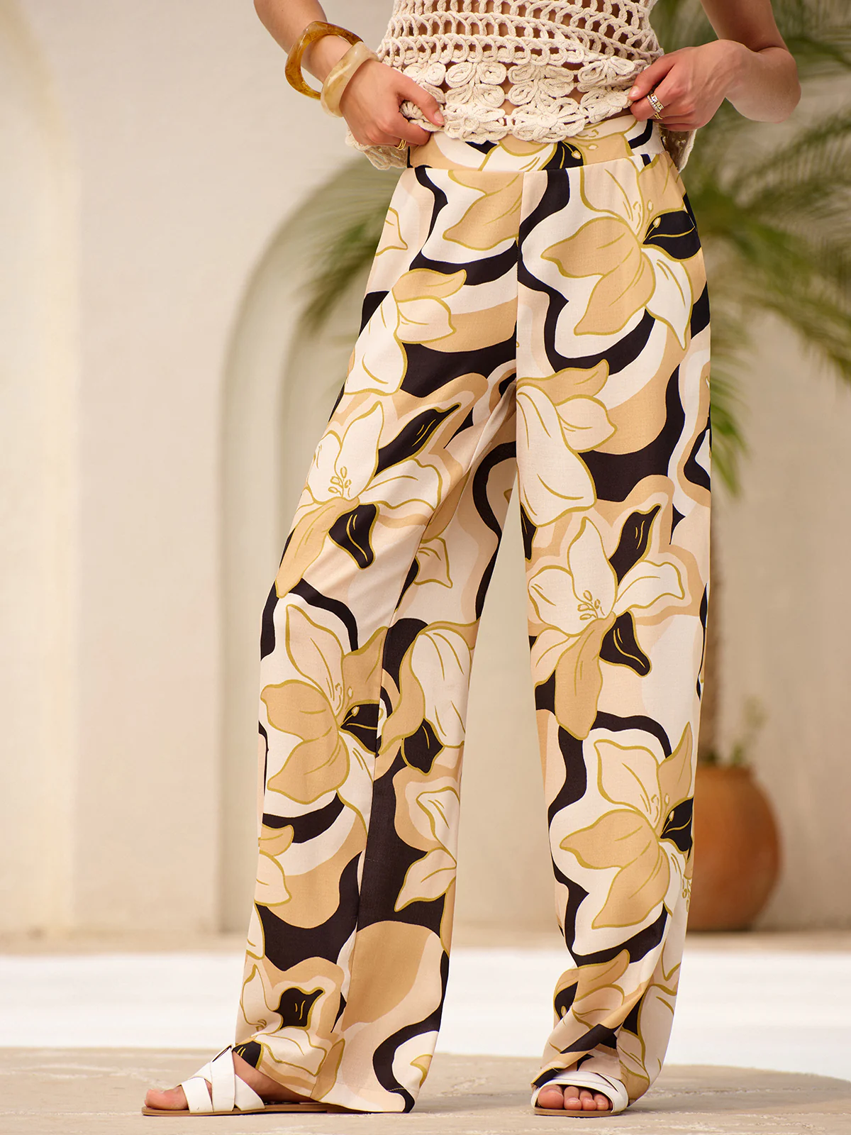 Mid-Waist Floral Print Pockets Pants - Takermore