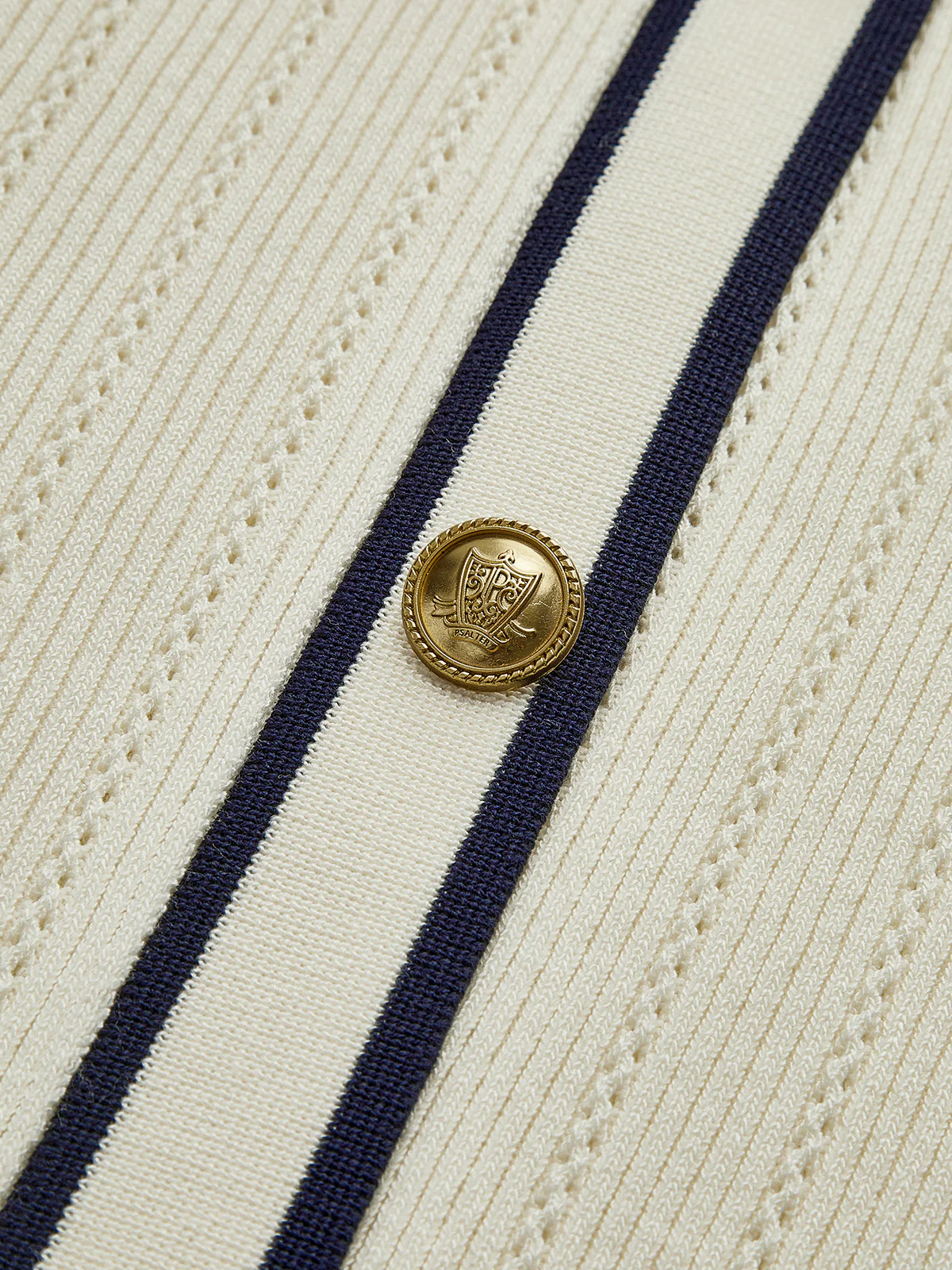 V-Neck Contrast Trim Belted Sweater Dress - Takermore