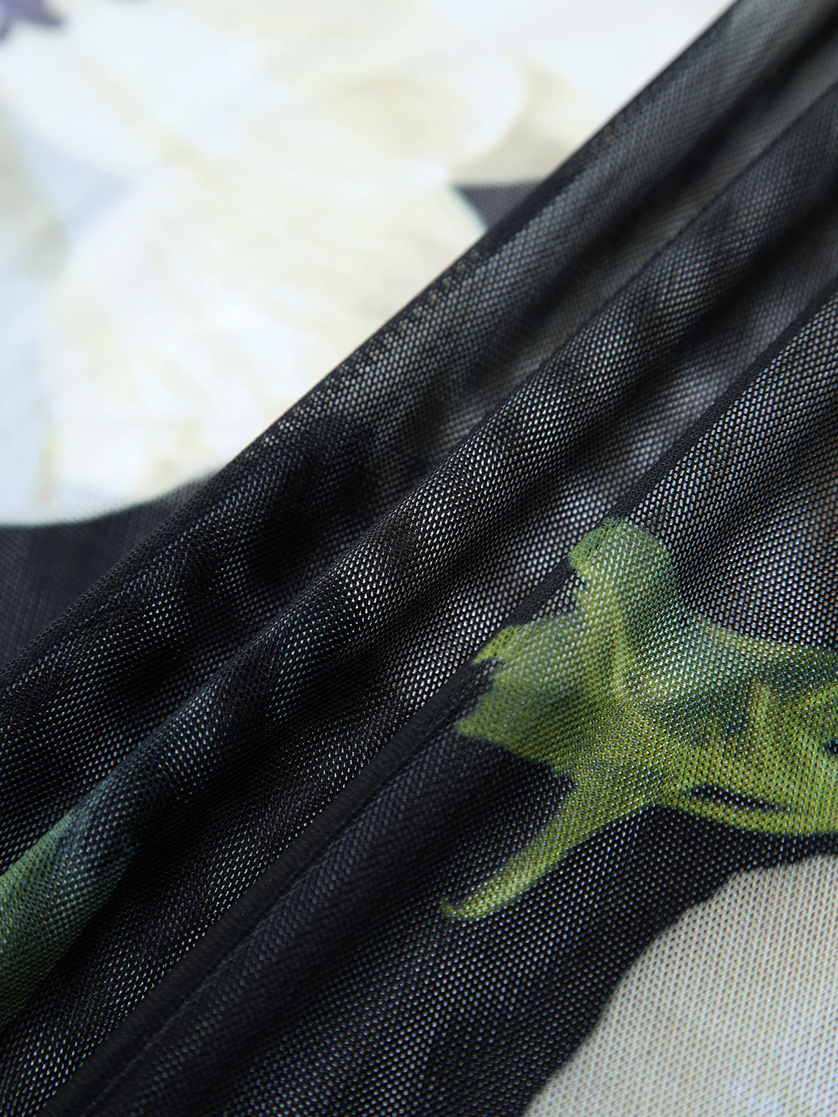 Gardenia Floral Mesh Pleat Tube Midi Dress - Takermore