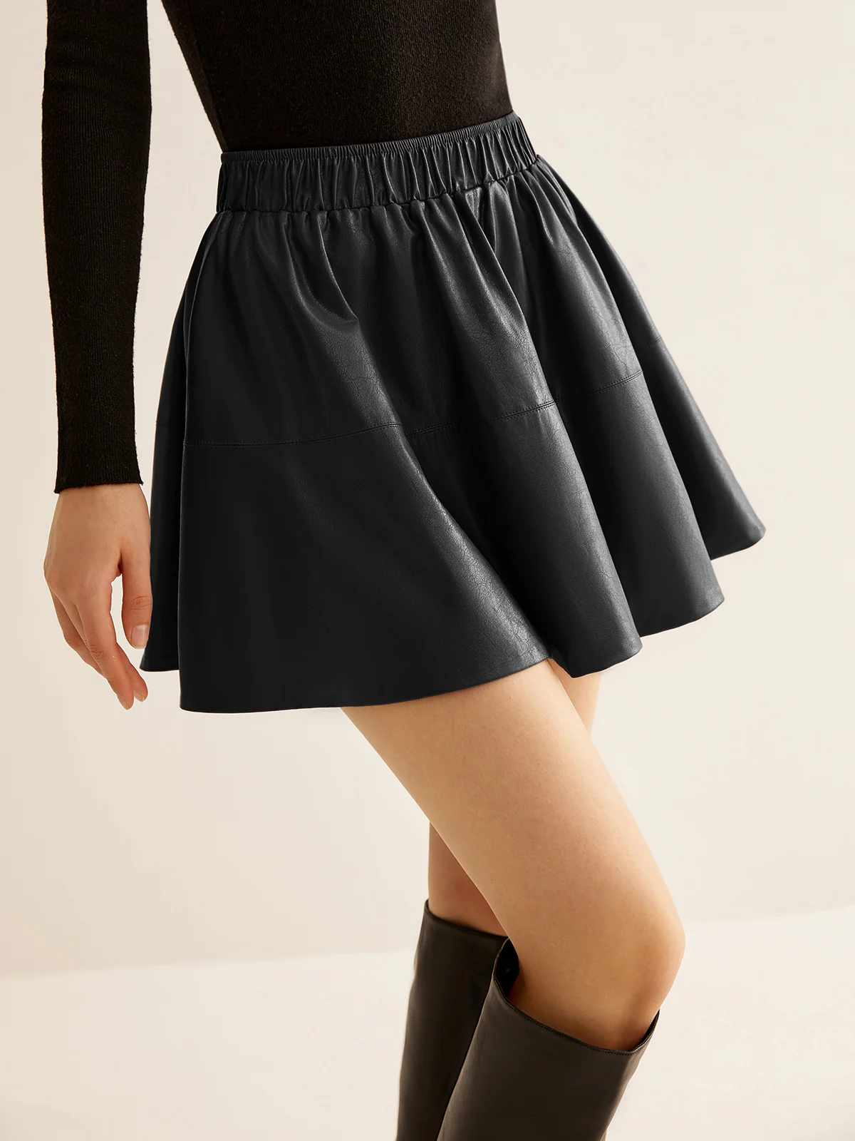 Elastic Waist Pleated PU Leather Skirt - Takermore
