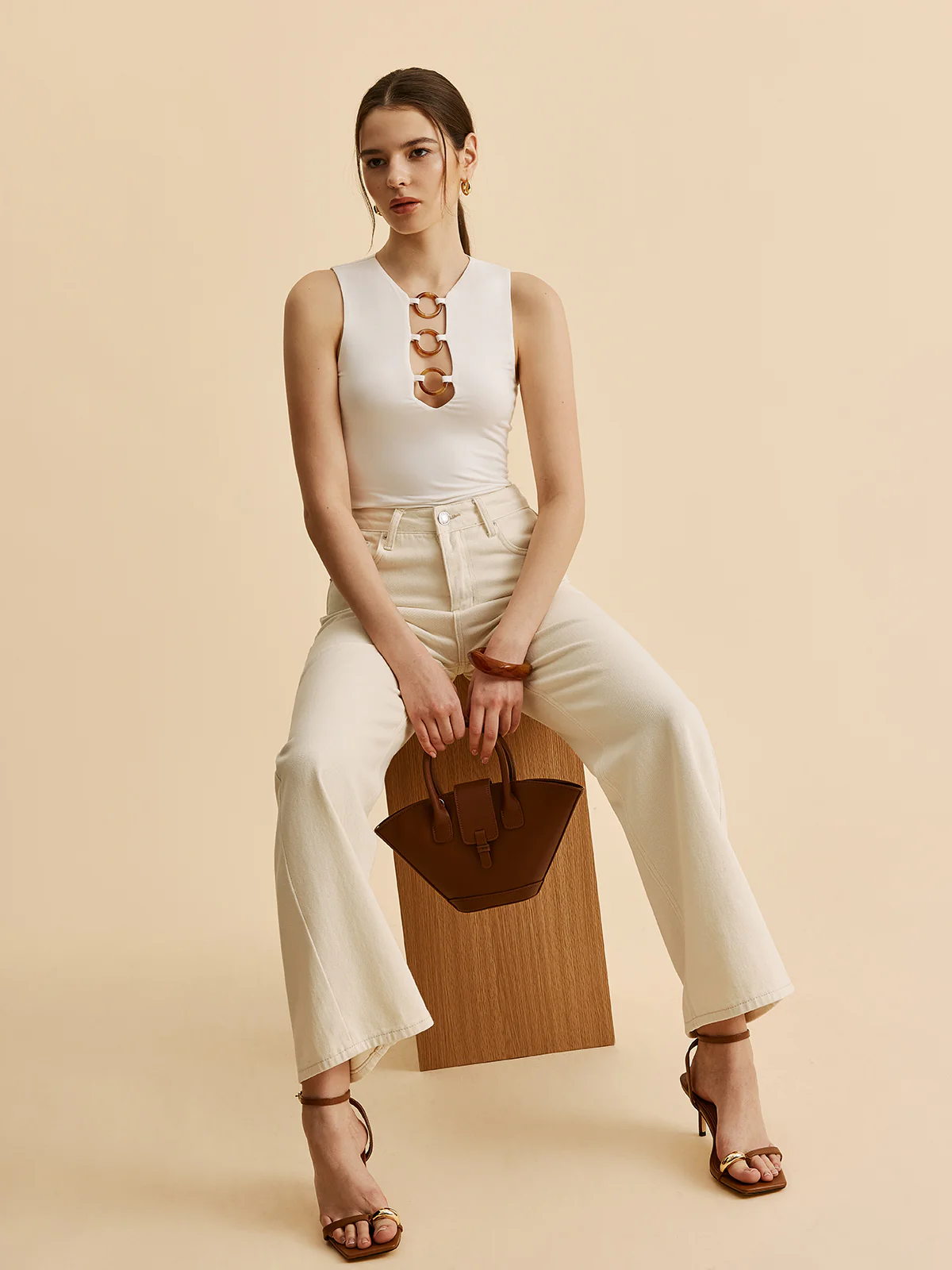 Ring Detail Cutout Tank Top - Takermore