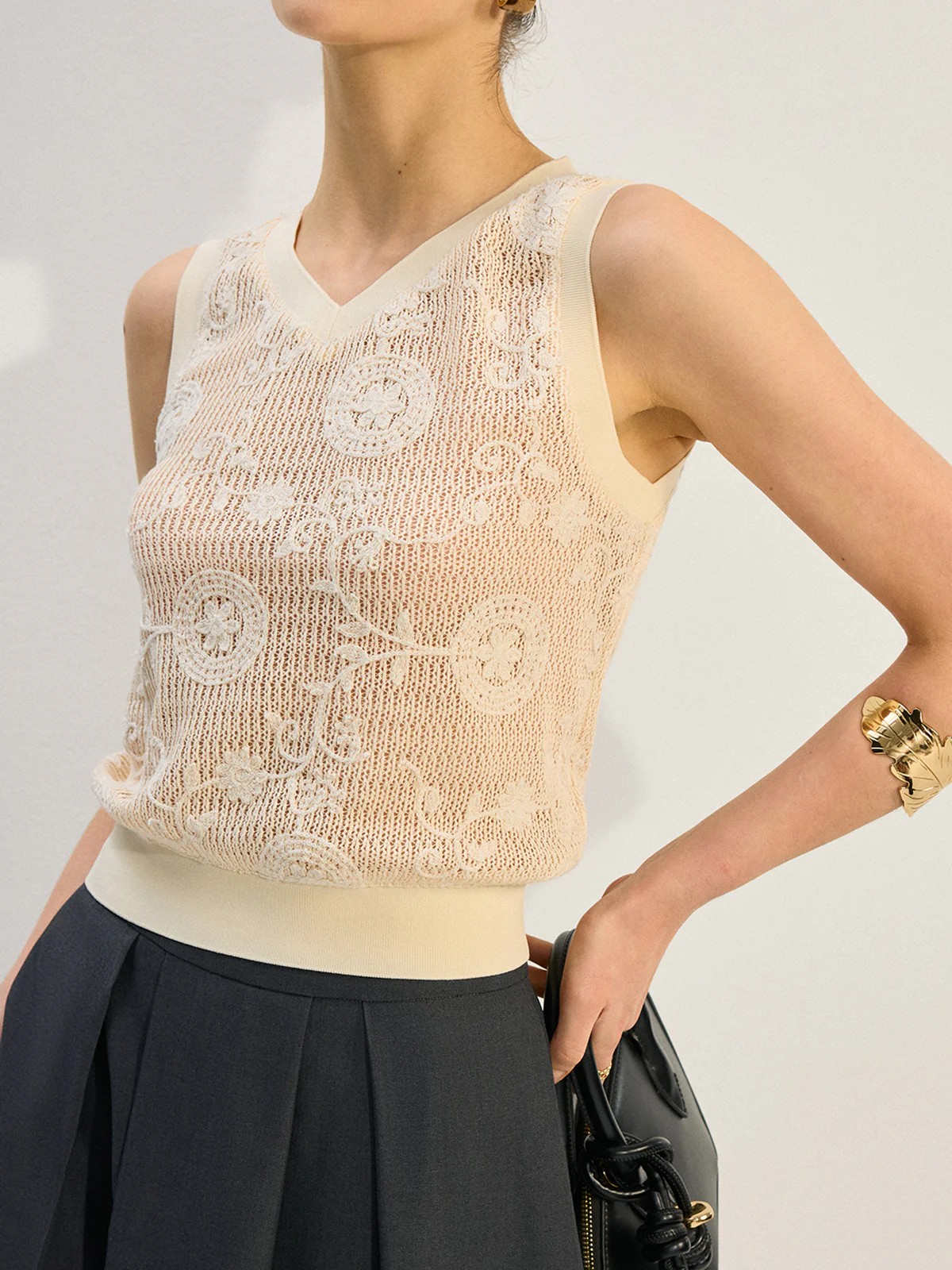 Semi-Sheer Ribbed V-Neck Knit Vest - Takermore