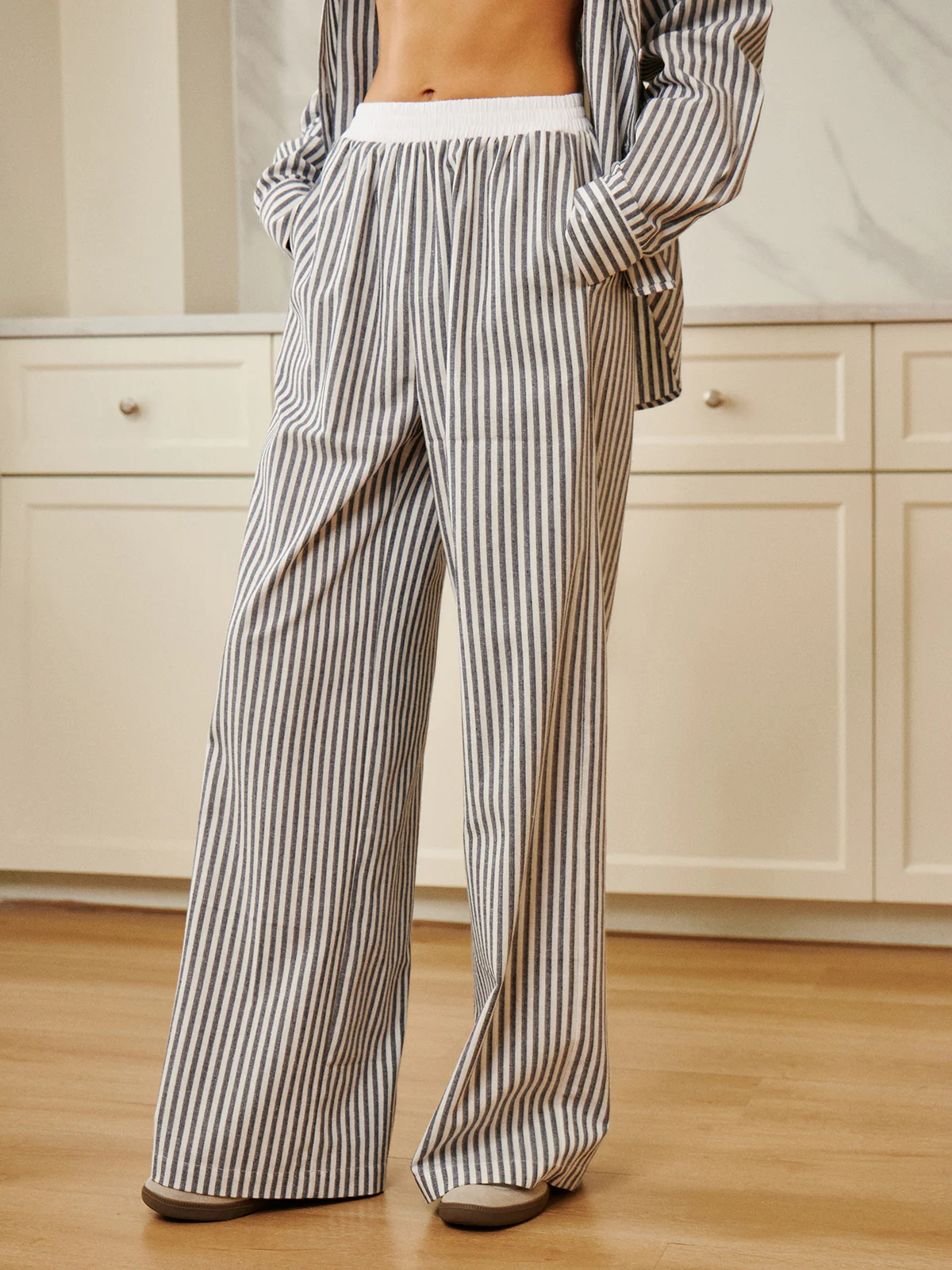 Pinstripe Contrast Binding Wide Leg Pants - Takermore