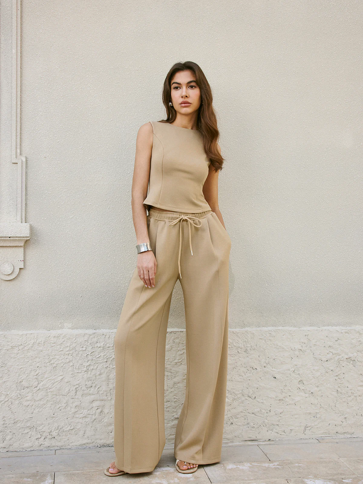 Sleeveless Crop Top - Takermore